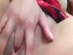 Hot Lady Fingering Cunt On Webcam