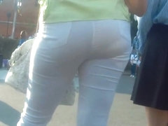 Juicy big butts milf in white pants