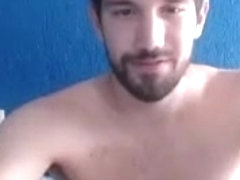 Pretty boyfriend is jerking in the guest room and shooting himself on web camera