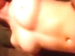 Naked babe enjoys messy creampie on cam